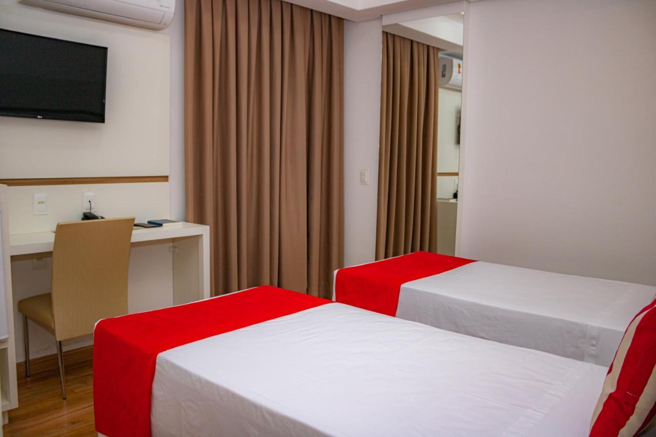 Granlago Hotel Pouso Alegre Zewnętrze zdjęcie