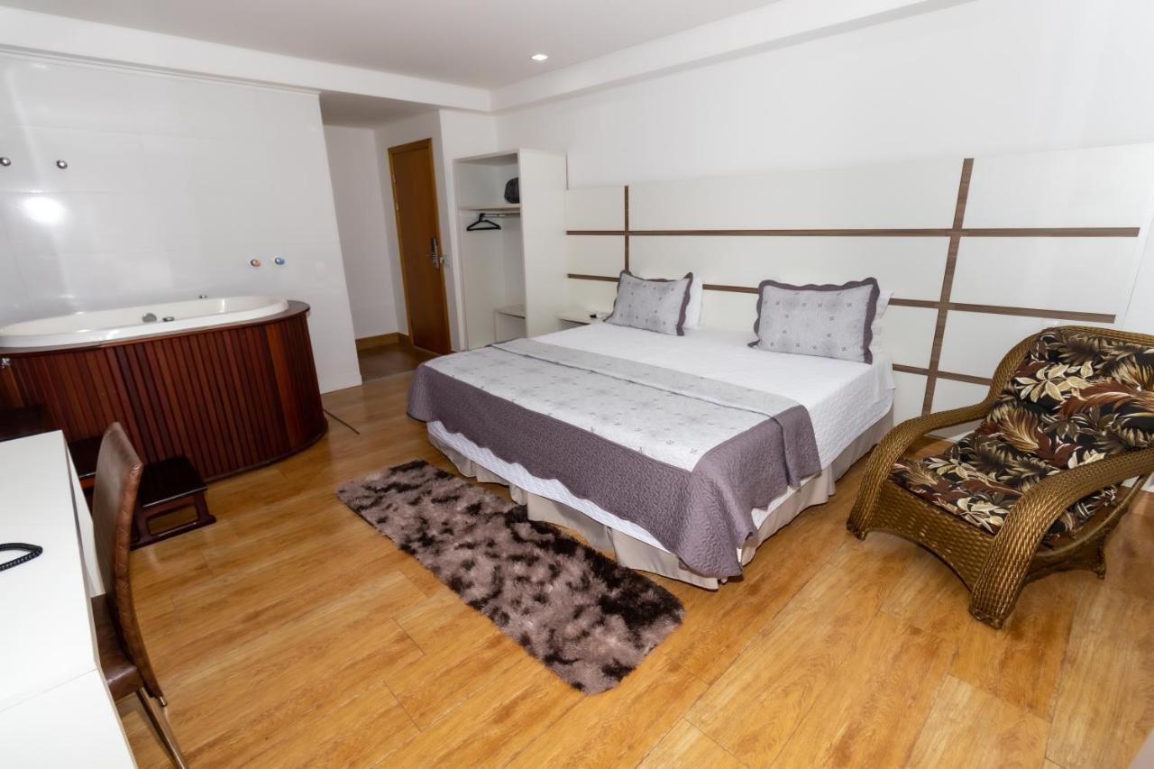 Granlago Hotel Pouso Alegre Zewnętrze zdjęcie
