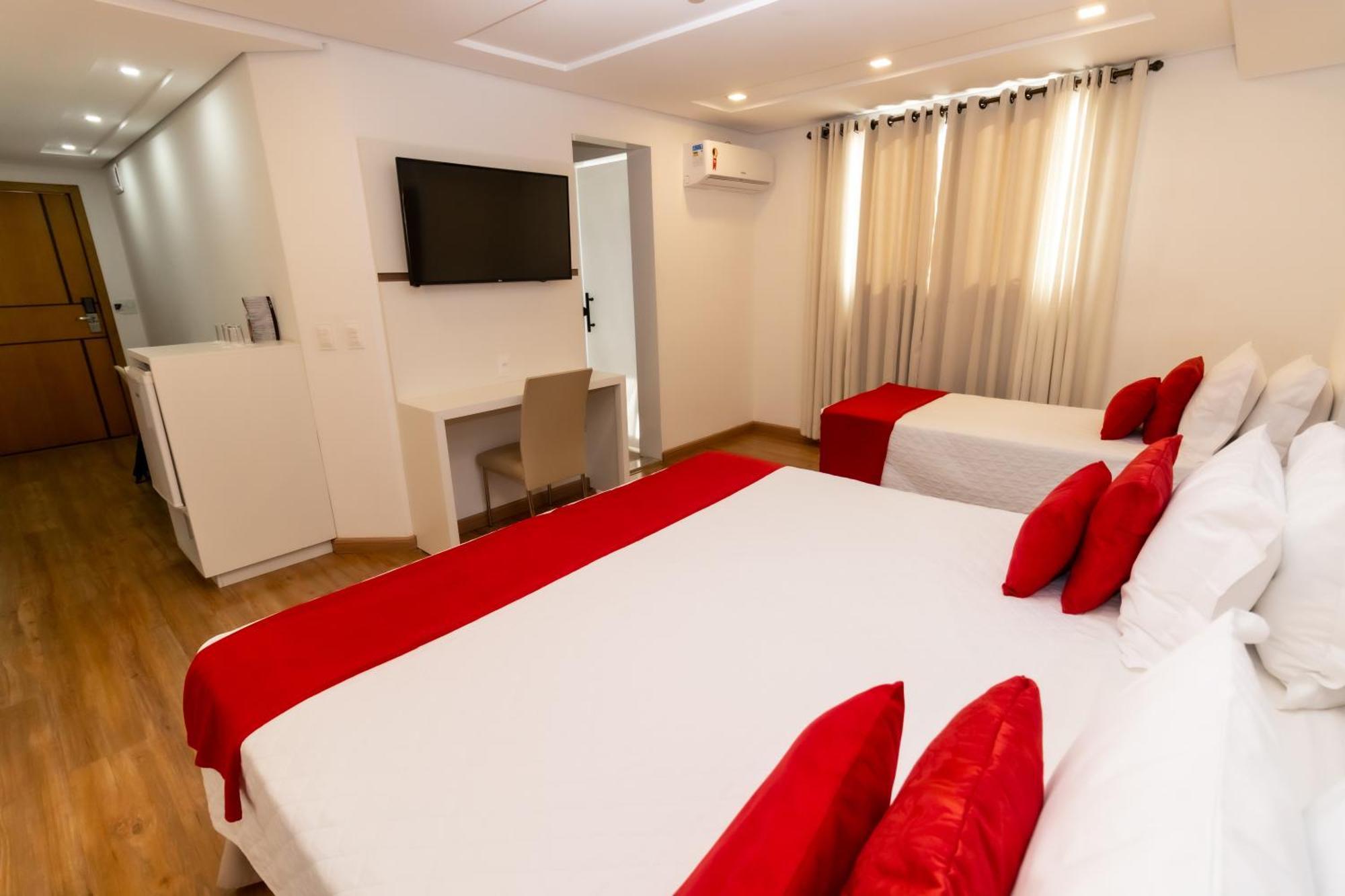 Granlago Hotel Pouso Alegre Zewnętrze zdjęcie